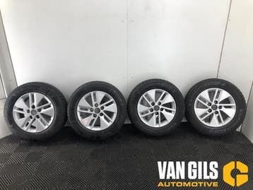 Sportvelgenset + winterbanden Toyota Auris O307949, Ophalen of Verzenden, Nieuw