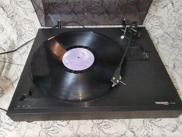 Thorens - TD 180 Platenspeler, Nieuw