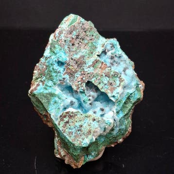 Emimorfiet met kwarts, chrysocolla en malachiet op matrix