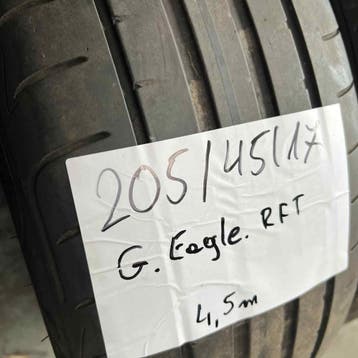 2 x Goodyear Eagle 205-45-17 RFT Zomerbanden 4,5mm, Gebruikt, 17 inch, Band(en), Personenwagen