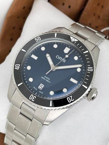 Oris - Divers Date Automatic - Zonder minimumprijs - 01 733, Nieuw