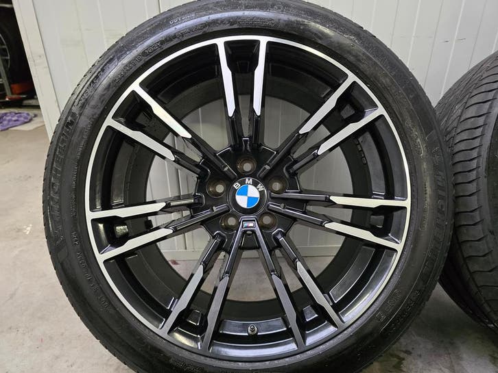 BMW 5 serie G30 G31 G60 G61 706M 19 inch zomerbanden, Auto-onderdelen, Banden en Velgen, 19 inch, Zomerbanden, 245 mm, Personenwagen