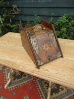 Kist - hard hout - fraaie antieke kolenbak