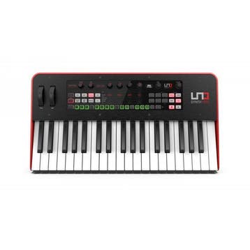 IK Multimedia Uno Synth Pro, Zo goed als nieuw