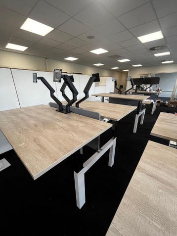 Refurbished duo zit sta bureau wit, nieuwe bureaubladen, Verzenden, In hoogte verstelbaar, Zo goed als nieuw