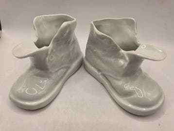 Asbak (2) - Baby Shoe - Biscuit porselein - Pijp- en