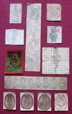 Zeer zeldzaam lot van 12 Tibetaanse representaties van Nagas, Antiek en Kunst