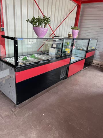 Buffetten |  Gebaksvitrine | Saladette | Bain - Marie, Nieuw in verpakking, Barinrichting