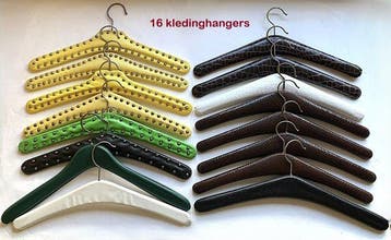 Set kapstokhaken - Skai, hout, metaal - 16 vintage