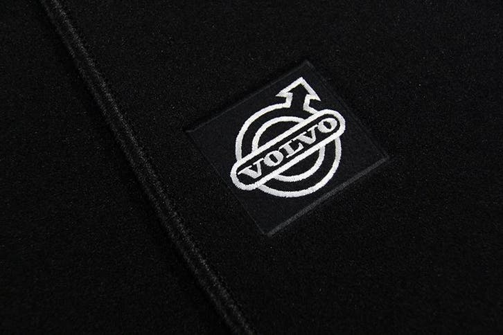 Mattenset 4-delig Volvo 240 oud logo, Auto-onderdelen, Interieur en Bekleding, Ophalen of Verzenden