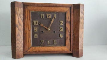 Amsterdamse School klok - Art Deco eiken- messing- Junghans, Antiek en Kunst, Antiek | Klokken