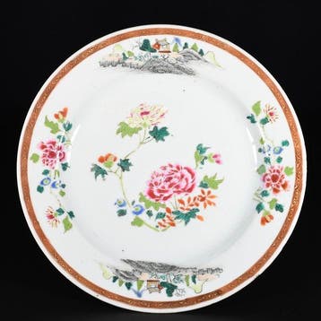 Bord - Assiette aux émaux de la Famille Rose à décor de