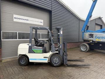 Eurotrac FE30 ECO heftruck NIEUW met vorkenverspreider, Zakelijke goederen, Machines en Bouw | Heftrucks en Intern transport, Ophalen