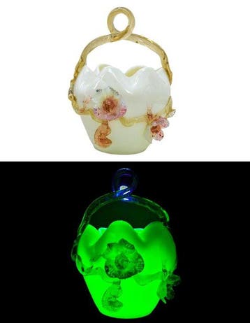 Steven & Williams - Vaas - Uraniumglas, Opaline glas -