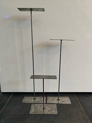 Metalen frame bloemstukhouder hoge standaard met plaat, Ophalen of Verzenden, Nieuw