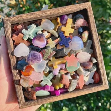 50x Kristallen Bedeltjes: Hartjes, Maantjes, Sterren & Padde, Verzenden, Nieuw