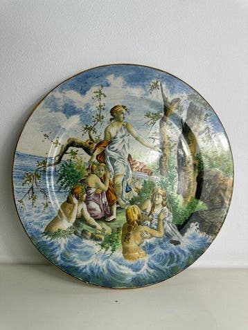 Schotel - Majolica - Diana Ninfe - mooi ’800