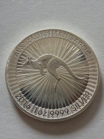 Australië. 1 Dollar 2016 Kangaroo, 1 Oz (.999) (Zonder