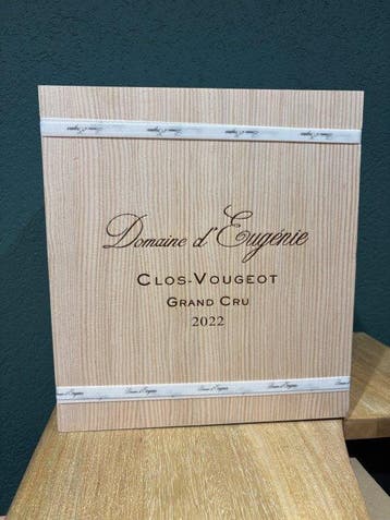 2022 Domaine dEugénie - Clos Vougeot Grand Cru - 3 Flessen, Nieuw