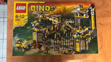 Lego Set - 5887 - Dino 2010 - De VerdedegingsBasis, Nieuw