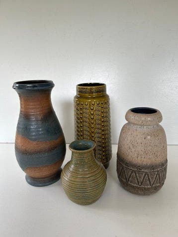 Vaas - Keramiek - Vier vintage vazen
