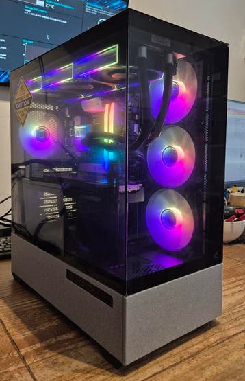 Ryzen 7 7800x3d / RX9070XT / 32GB / 2TB m.2 / W11/Garantie, PC Zuid, AMD Ryzen 7 7800x3d, 32 GB, 2TB m.2 pci-e 4