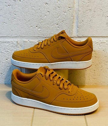 Nike - Low Caramel P44 - Sneakers - Maat: EU 44 - Nieuw met, Nieuw