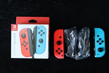 Nintendo Switch Joy-Con Controllers Paar (rood/blauw) Boxed, Verzenden, Nieuw