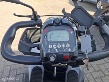 Mango  Freerider FR1 4 wieler 66km mandje en rollatorhouder, Zo goed als nieuw