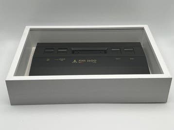 Atari - 2600 VCS - Oberes Cover der Atari Konsole Irland, Nieuw