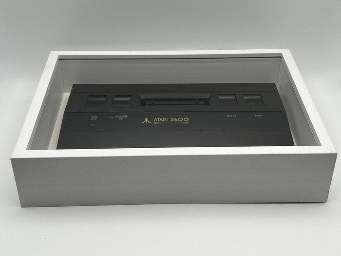 Atari - 2600 VCS - Oberes Cover der Atari Konsole Irland, Spelcomputers en Games, Spelcomputers | Overige Accessoires