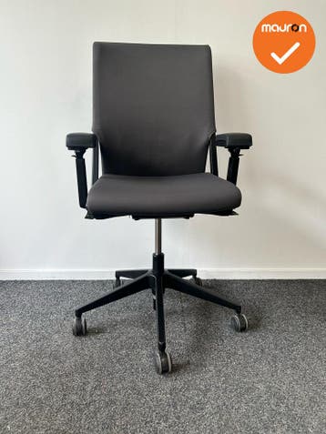 Haworth Comforto 59 - Antracietgrijs gestoffeerd - Zwart voe, Werkplek, Ophalen of Verzenden, Gebruikt, Stoel