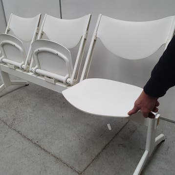 Lamm wachtbank met klapstoelen - wit kunststof 170 cm breed, Ophalen of Verzenden, Nieuw in verpakking