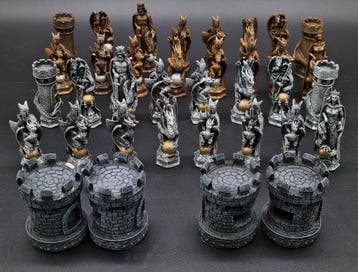 Fantasie Schachspiel Drachen & Ritter – Polystone Figuren -