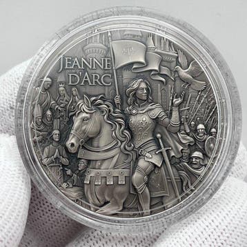 Niue. 5 Dollars 2025 – Jeanne d’Arc – 2 oz Silver coin – Ag