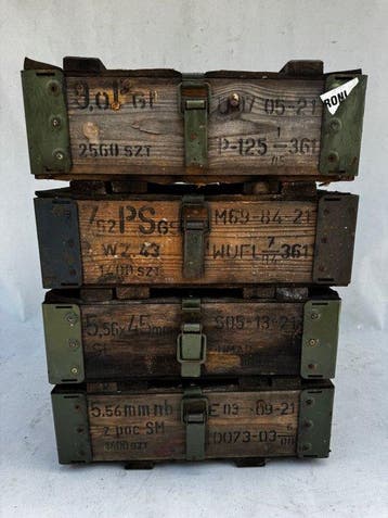 Krat (4) - Militaire industriële dozen. - Hout, Staal