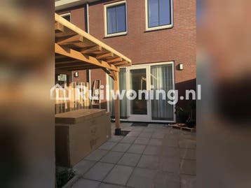 Eengezinswoning in Wormerland, 4 kamers, 80 m², €700, Amsterdam