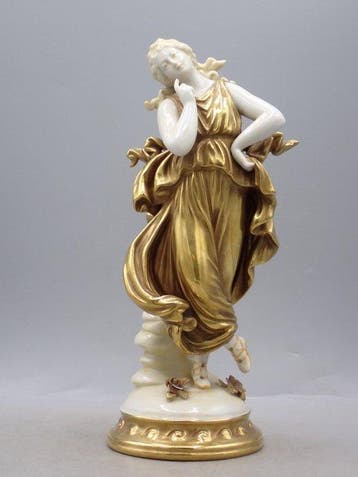 Ernst Bohne und Söhne - Figuur - Classical lady - Porselein