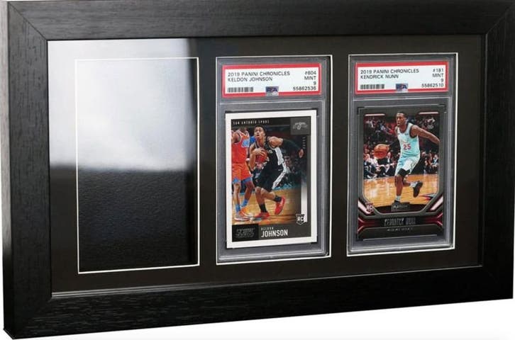 (Pre-order) Evoretro Graded Card Display Frame for 3 PSA..., Hobby en Vrije tijd, Verzamelkaartspellen | Overige, Zo goed als nieuw