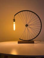 Bureaulamp - Metaal, Hout, IJzer - Lamp van gered fietswiel