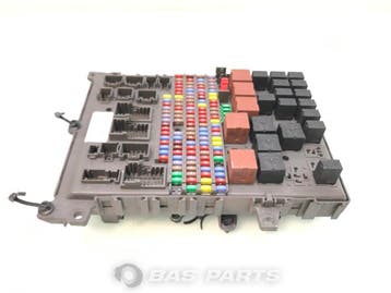 Zekeringkast Renault 7422009557, Ophalen, Gebruikt, Renault, Overige Auto-onderdelen