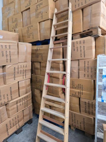 Trap Houten, Doe-het-zelf en Verbouw, Ladders en Trappen, Nieuw