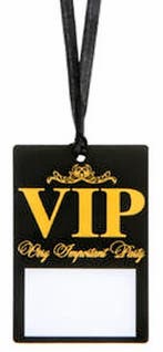 10 Name tags VIP van karton aan satijn lint, Hobby en Vrije tijd, Feestartikelen, Verzenden, Nieuw, Feestartikel, Overige