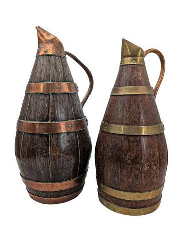 Kruik - Eik - Twee kruiken voor cider/wijn, gemaakt van hout