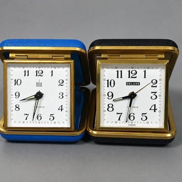 Klok (2) - Melux- De Luxe - Vintage Leder, Metaal -, Antiek en Kunst, Antiek | Klokken