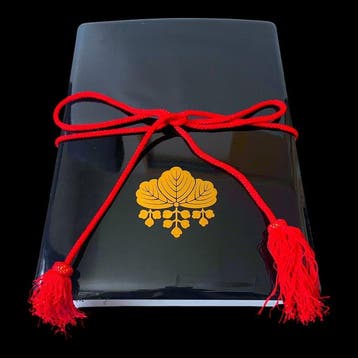 Large Japanese Aizu Lacquer () Menj-bako Certificate Box