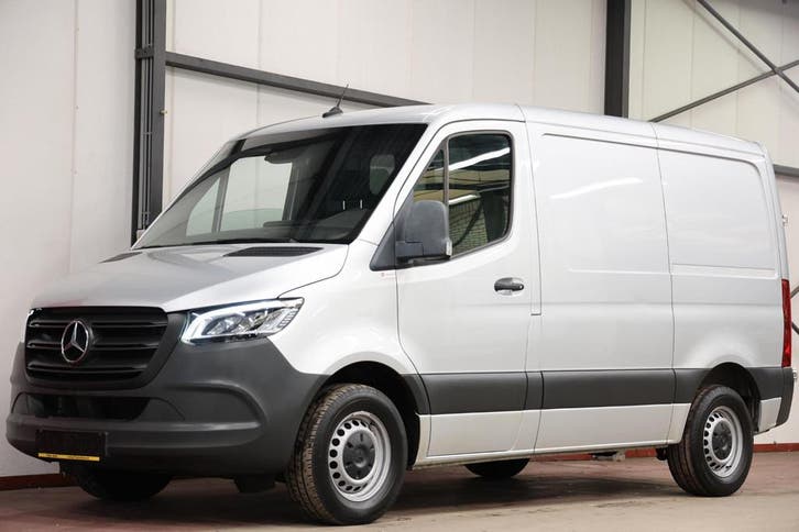 Mercedes-Benz Sprinter 317 1.9 CDI L1H1 170PK 2000KG TREK..., Auto's, Bestelauto's, Dealer onderhouden, Onderhoudsboekje, Handgeschakeld