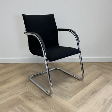 Ahrend vergaderstoel , zwart - chroom, Ophalen of Verzenden, Gebruikt, Stof, Eén