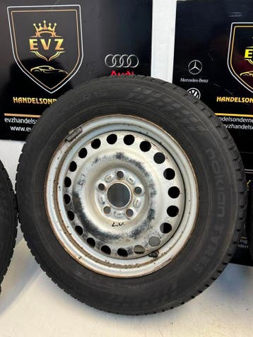 Ford Transit Courier 2013 stalen velgenset met winterbanden, 15 inch, Banden en Velgen, Winterbanden, 195 mm