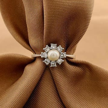 Diamonde witgouden ring met parel en diamanten; 0,16 ct., Sieraden, Tassen en Uiterlijk, Gebruikt, Ophalen of Verzenden, Kleiner dan 17